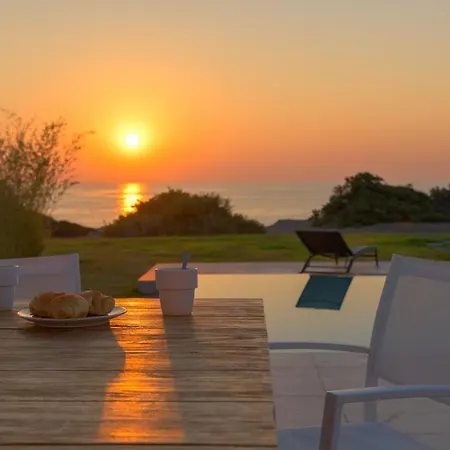 Albatross Front Villa